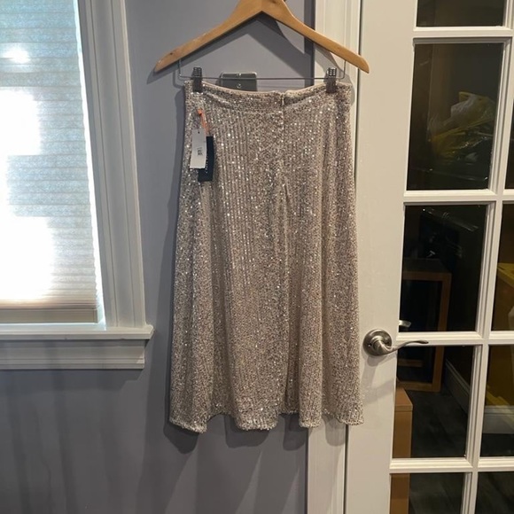 Cream silver metallic sequin midi flare aline skirt - Picture 6 of 8